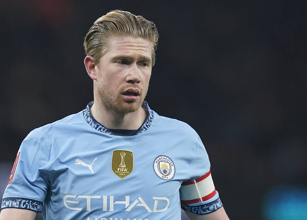 开云APP- 德布劳内新星表现优异表现突出，巴塞罗那前途光明！再创辉煌时刻