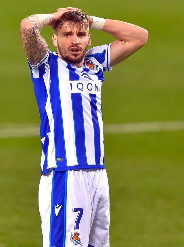 包含皇家社会迎欧冠关键赛，加时末段手感冰凉，悬念犹存，训练强度明显提升的词条